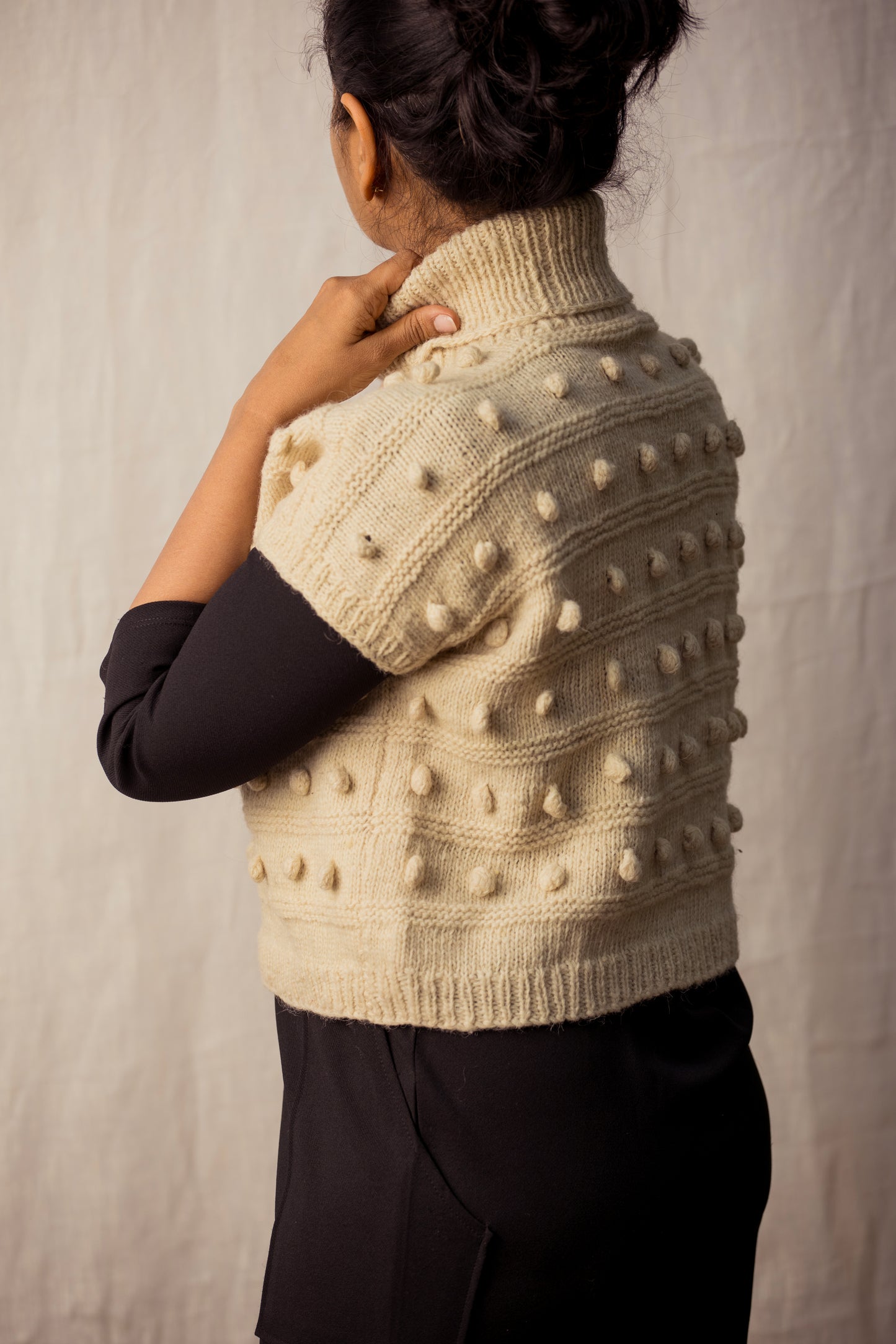 Bubble Crop Sweater (White)