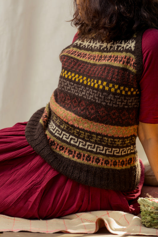 Lahuli Multicolour Knit Vest (Black)