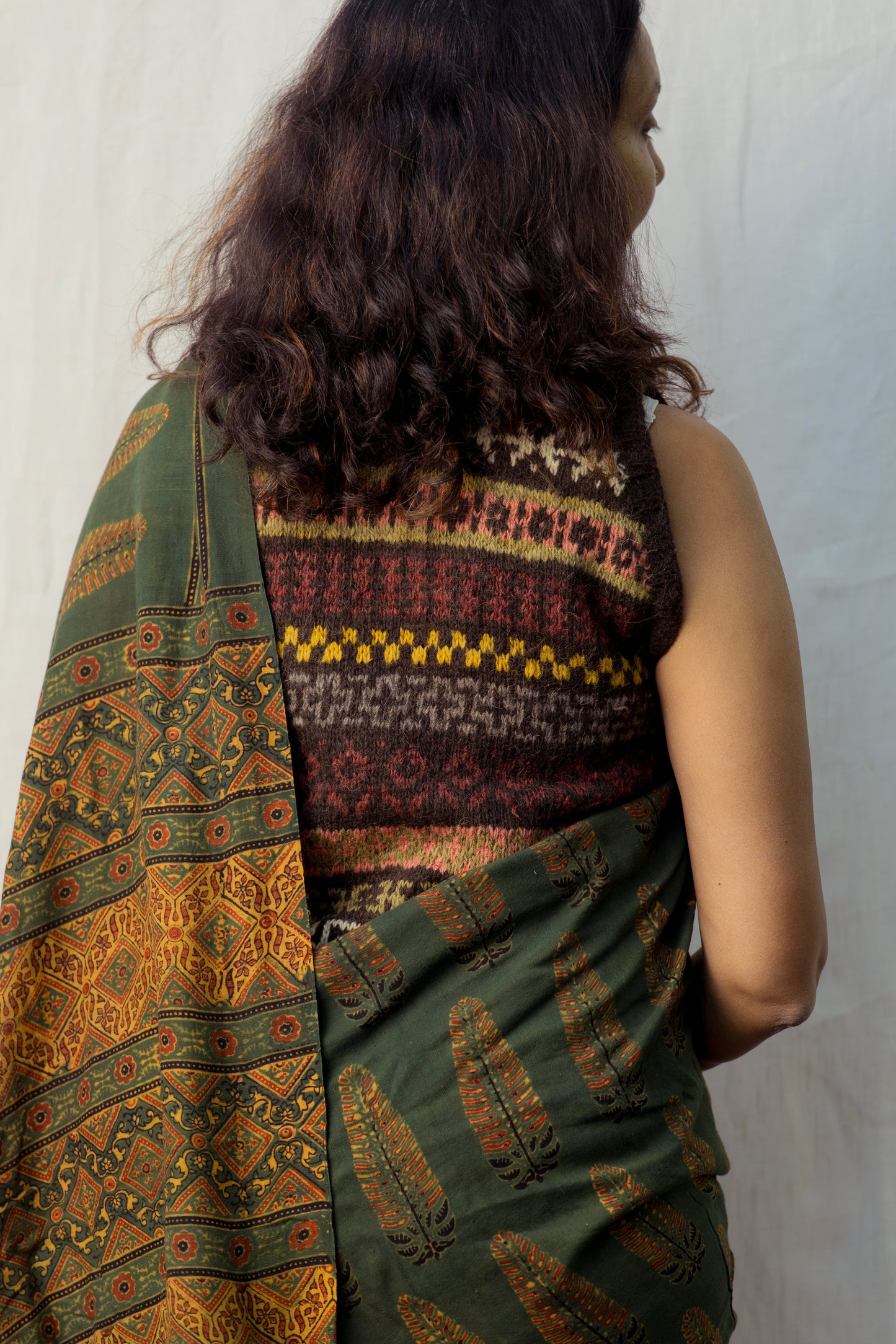 Lahuli Multicolour Knit Vest (Black)