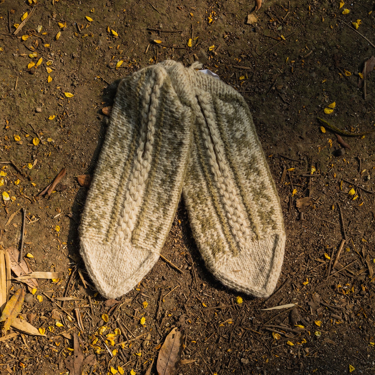 Motif Knit Mojiris