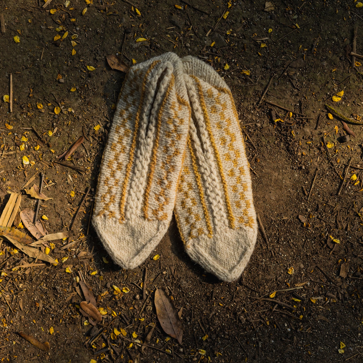 Motif Knit Mojiris