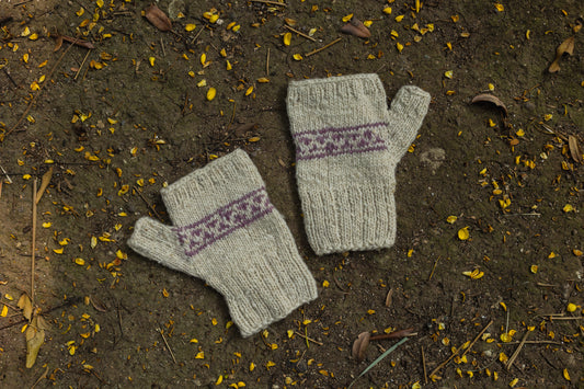 Motif Knit Hand warmers